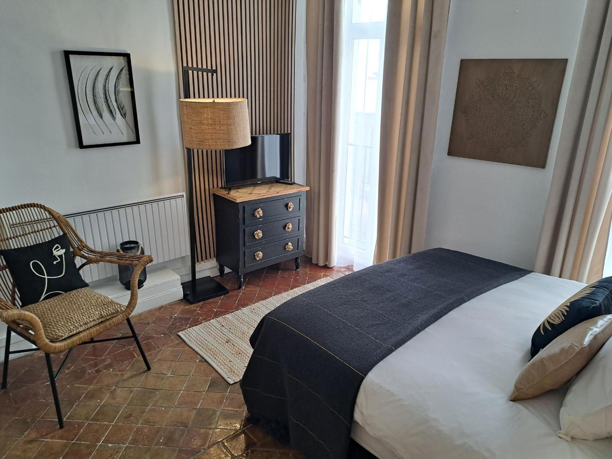 Hotel Le Patio De Sophie Sisteron Pokój zdjęcie