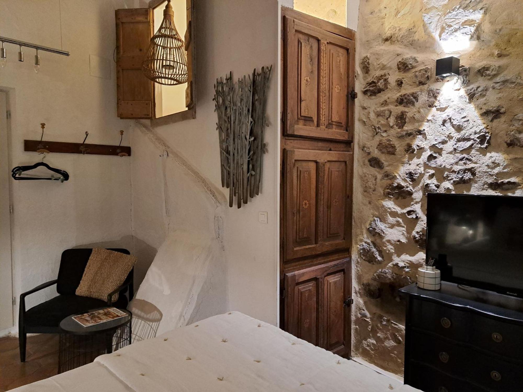 Hotel Le Patio De Sophie Sisteron Pokój zdjęcie
